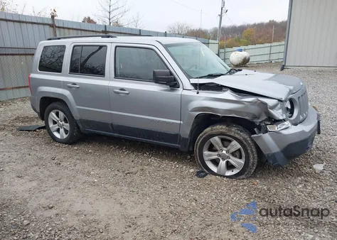 2016 Jeep Patriot Latitude z USA, uszkodzony, nr VIN 1C4NJRFB8GD763743